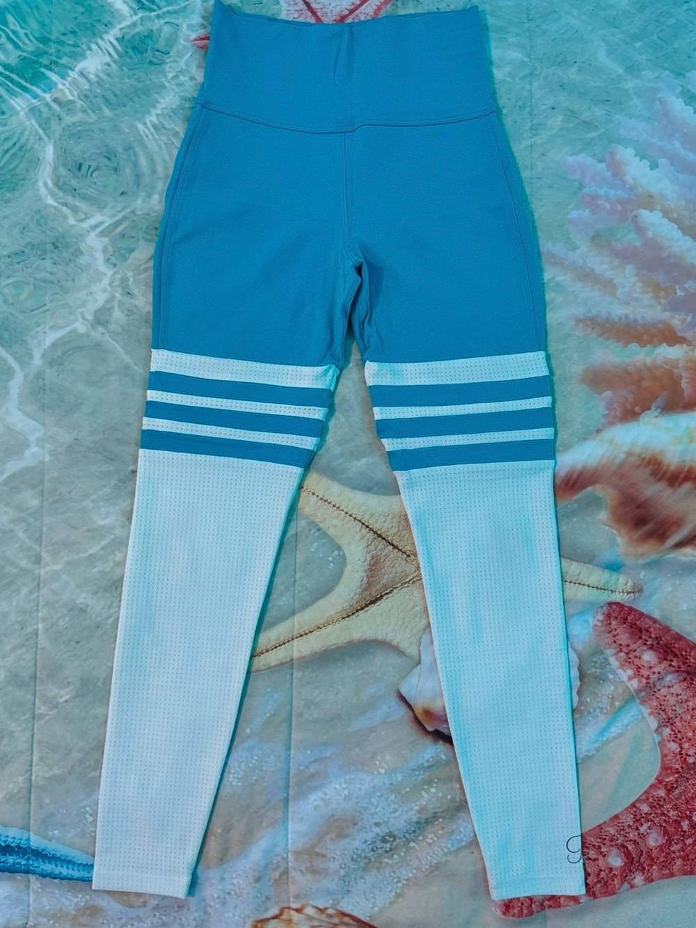 Bombshell Sportswear Aqua and White Colorblock High-Waist Leggings Small